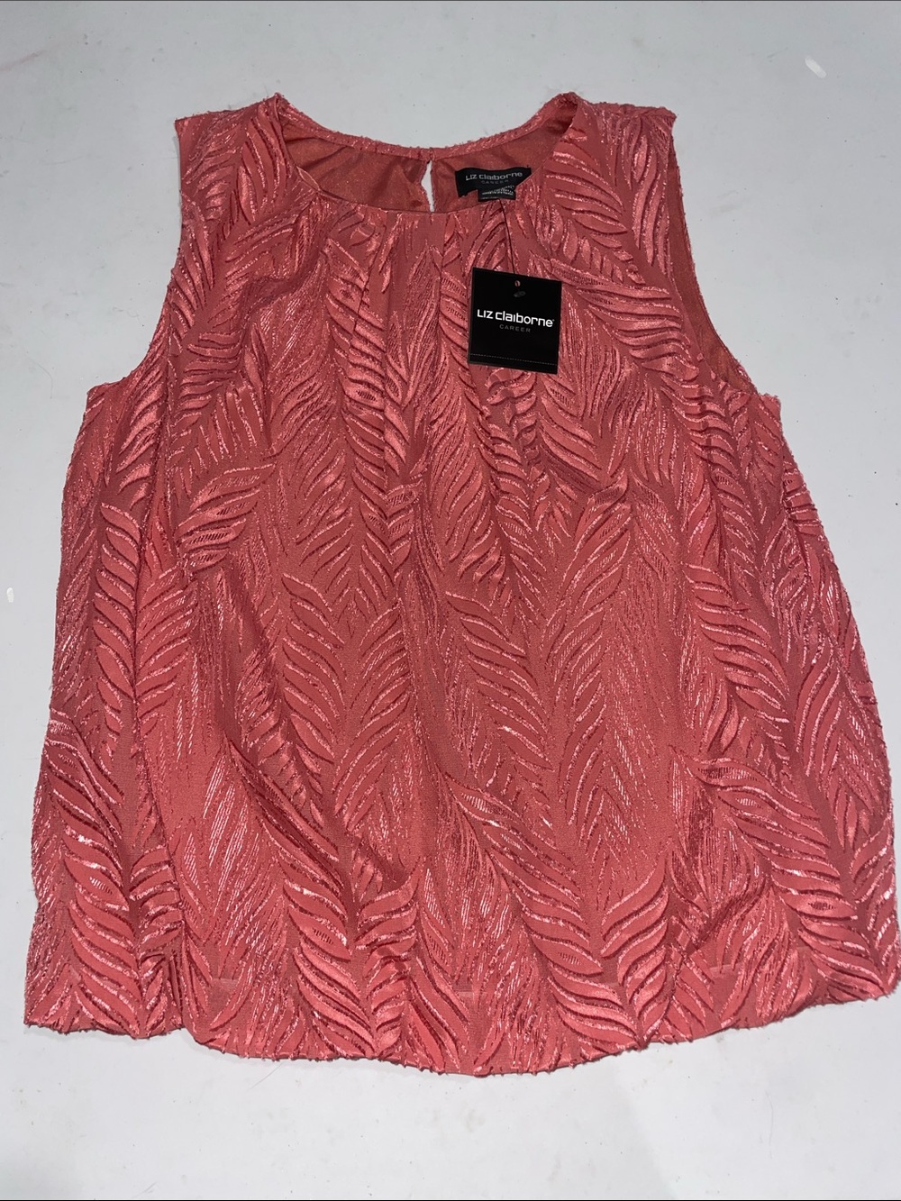 NEW! Liz Claiborne Coral Textured Sleeveless Camisole. Size Medium. Women’s.